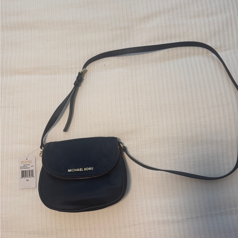 Michael Kors Navy Bedford Nylon Crossbody Bag - Picture 2 of 7